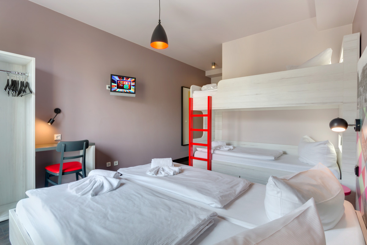 Multi-bed MEININGER Hotel Berlin Alexanderplatz