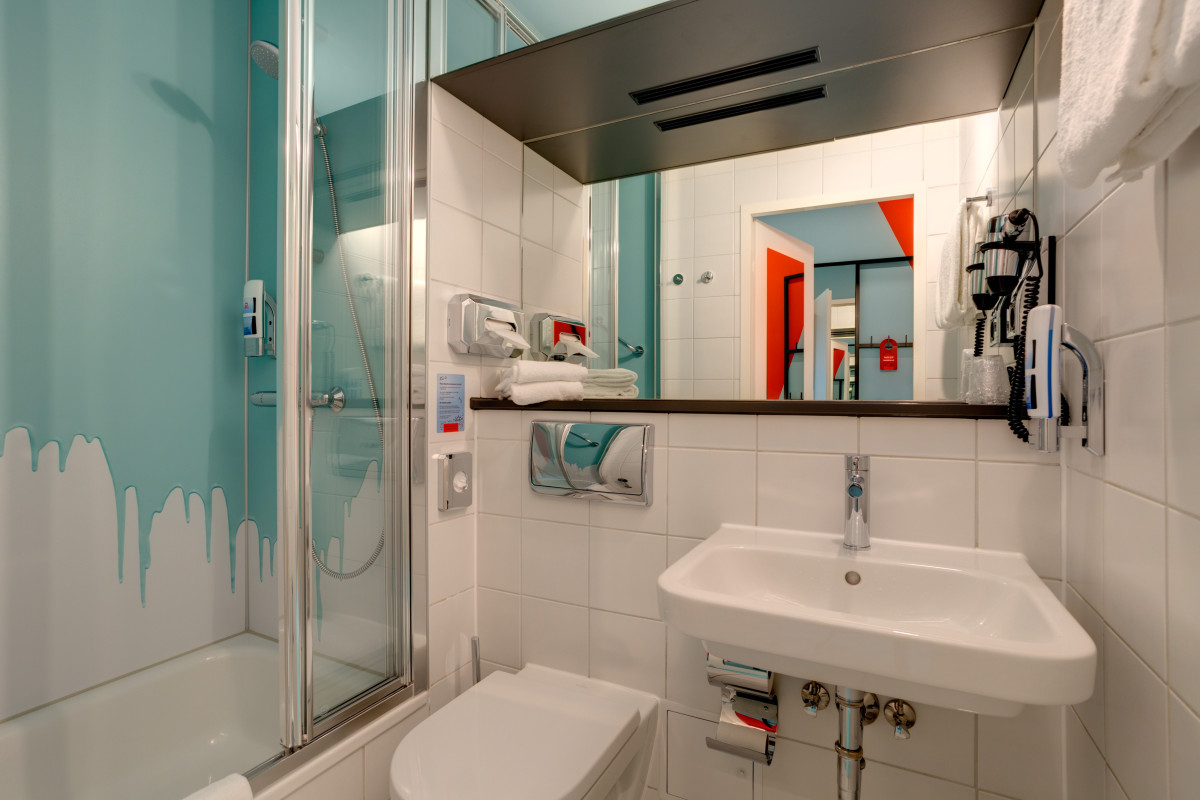 Double Room MEININGER Hotel Leipzig Central Station