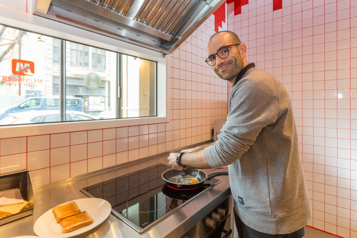 Guest kitchen MEININGER Hotel Leipzig Central Station