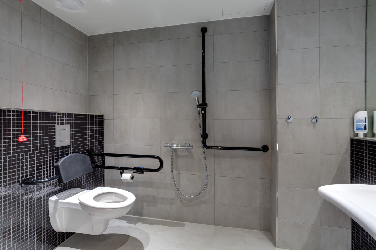 Accessible rooms MEININGER Hotel Berlin East Side Gallery