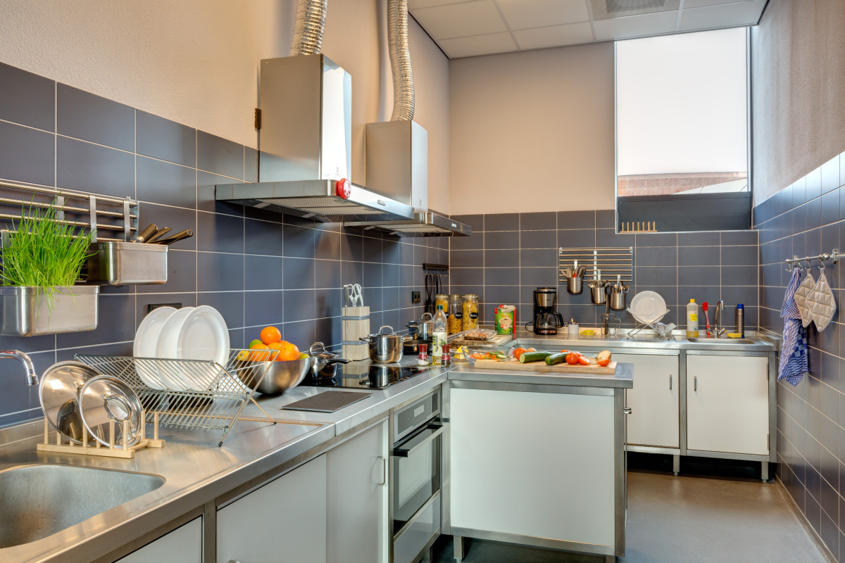Guest kitchen MEININGER Hotel Amsterdam Amstel