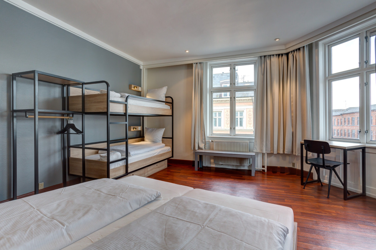 Family Room Urban House Copenhagen by MEININGER