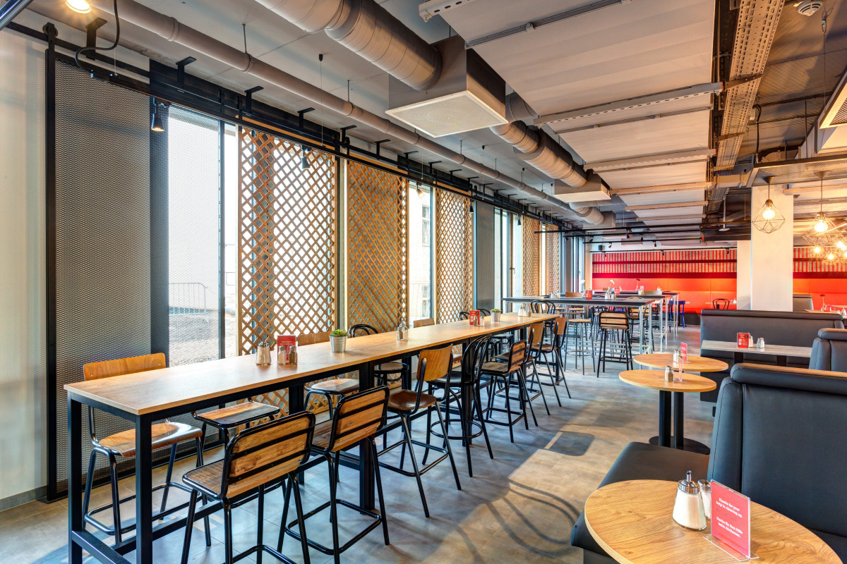 Breakfast room MEININGER Hotel Berlin Tiergarten