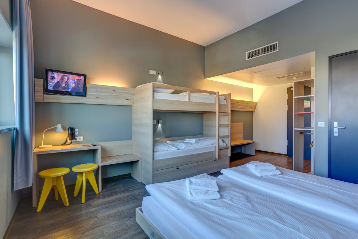 Hotel Meininger Flughafen Berlin In Der Nähe Parken www.meininger-hotels.com