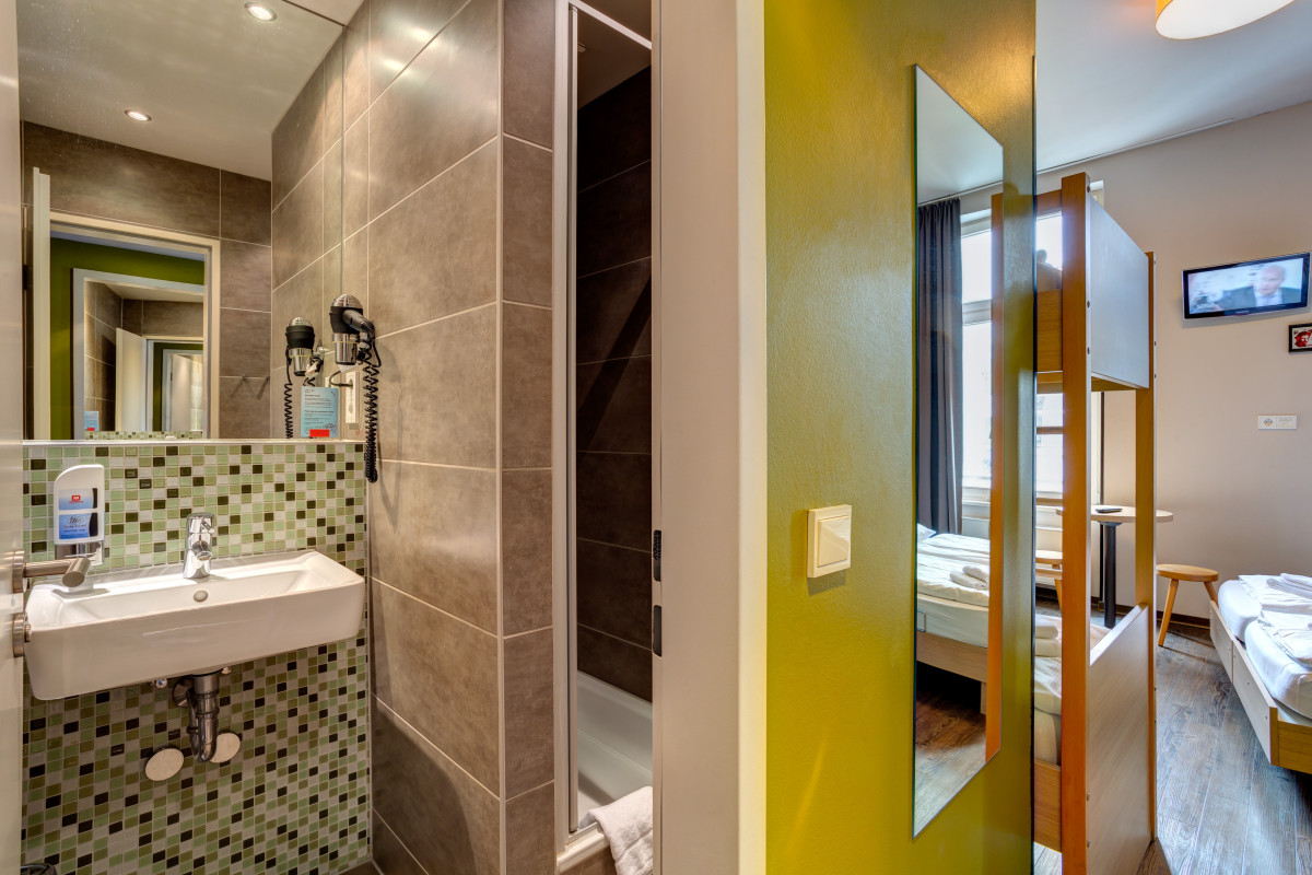 Dormitory MEININGER Hotel Berlin Mitte "Humboldthaus"