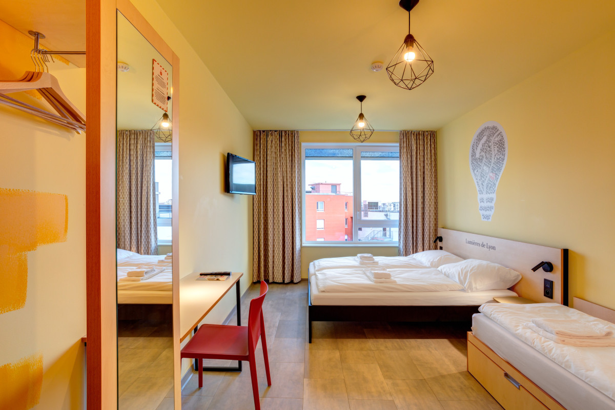 Multi-bed MEININGER Hotel Lyon Centre Berthelot