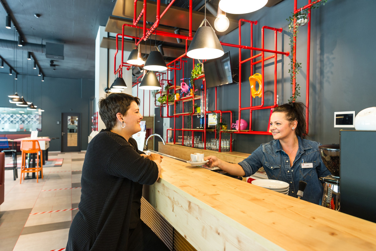 Hotelbar MEININGER Hotel Zürich Greencity