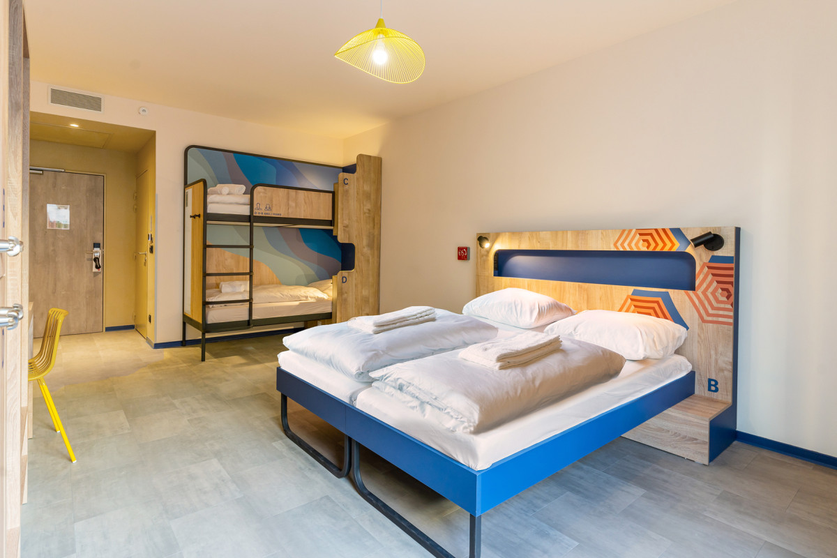 Multi-bed MEININGER Hotel Marseille Centre La Joliette