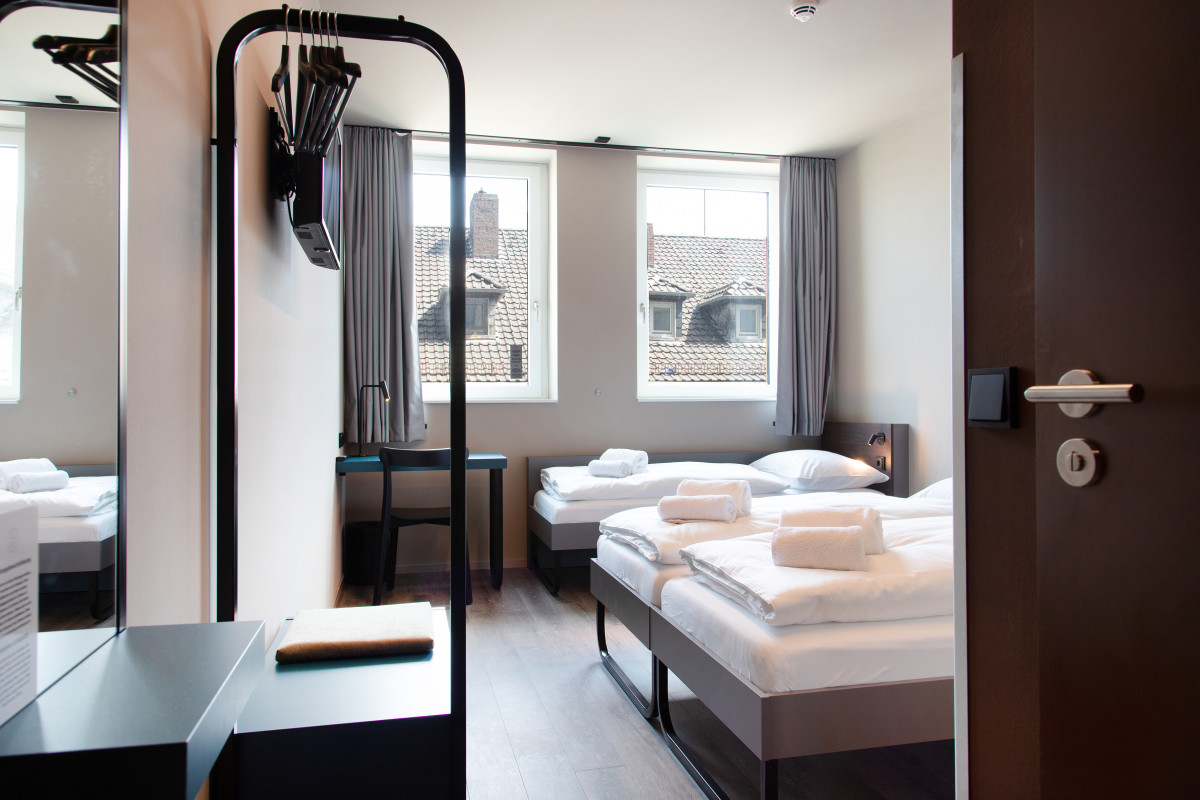 Multi-bed MEININGER Hotel Bremen Hauptbahnhof