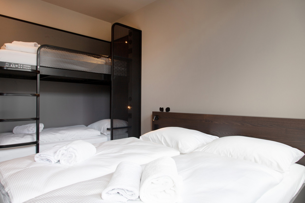 Dormitory MEININGER Hotel Bremen Hauptbahnhof