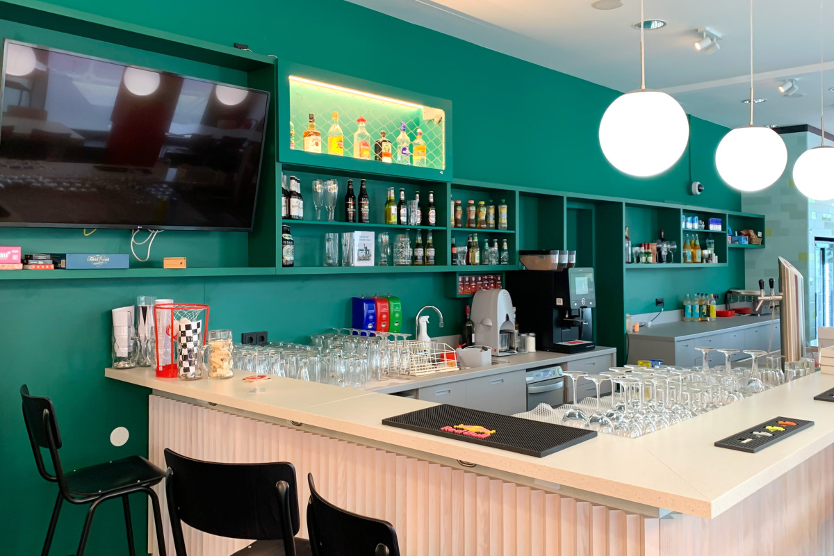 Hotelbar MEININGER Hotel Berlin Central Station