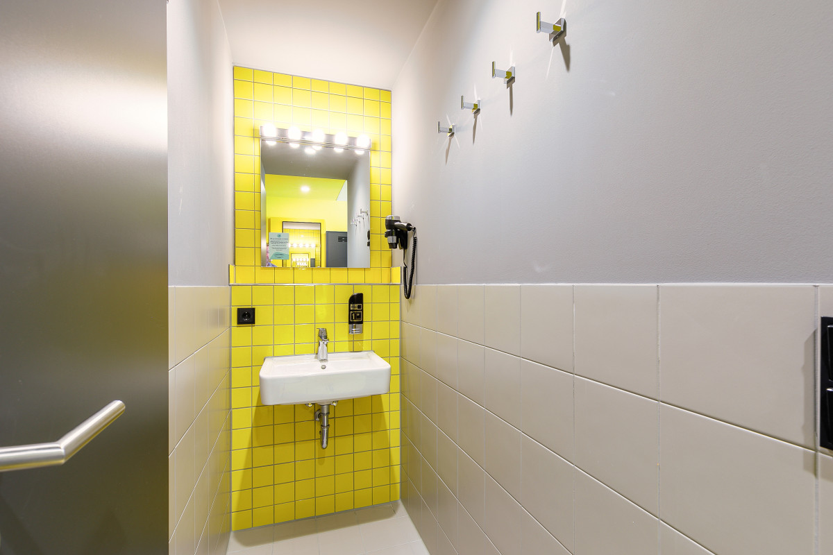 Dormitory MEININGER Hotel Dresden Zentrum