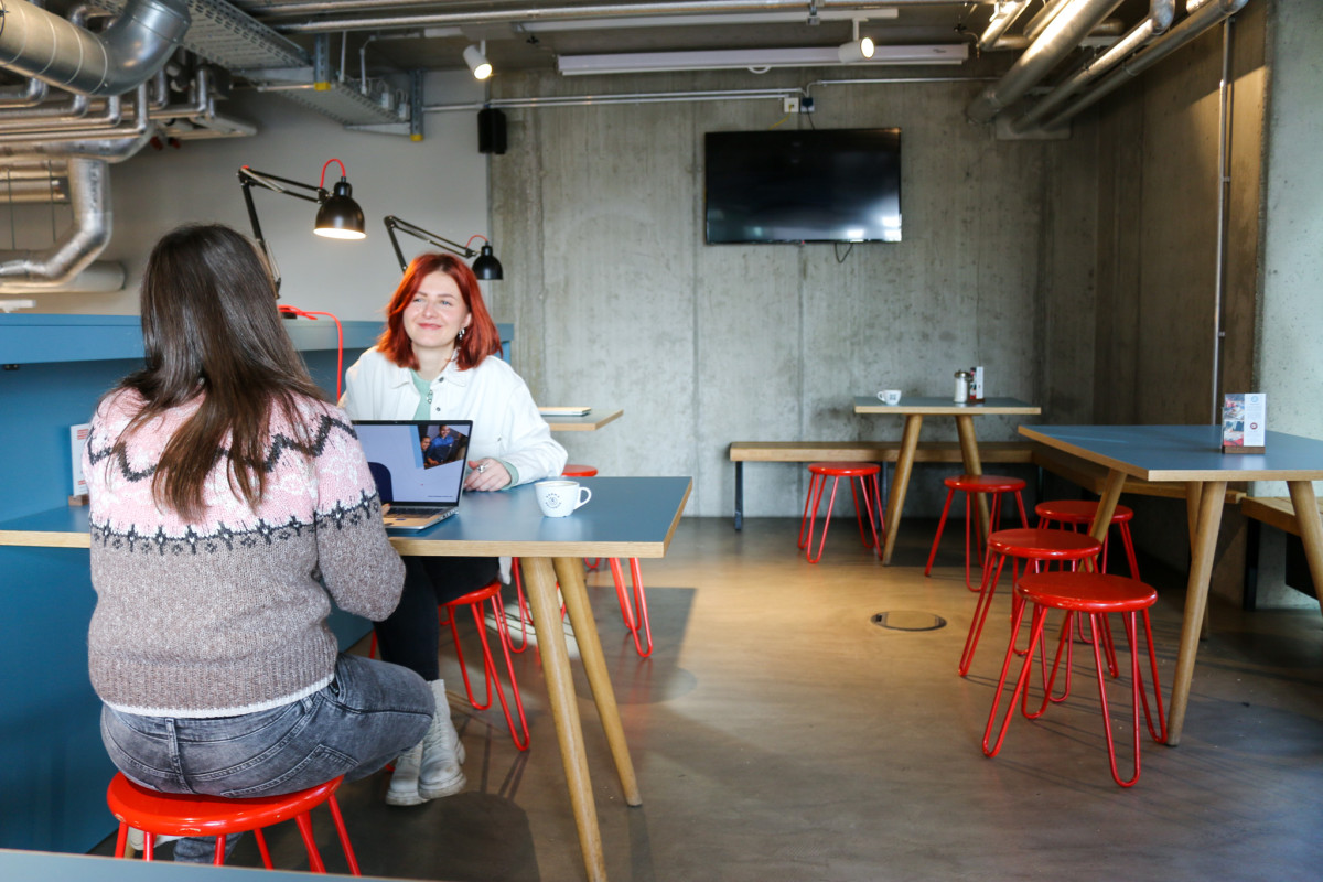 Coworking Space MEININGER Hotel Berlin East Side Gallery