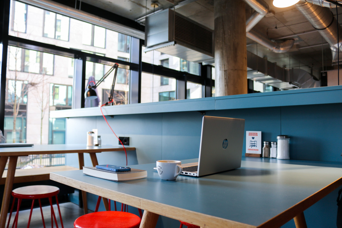 Coworking Space MEININGER Hotel Berlin East Side Gallery