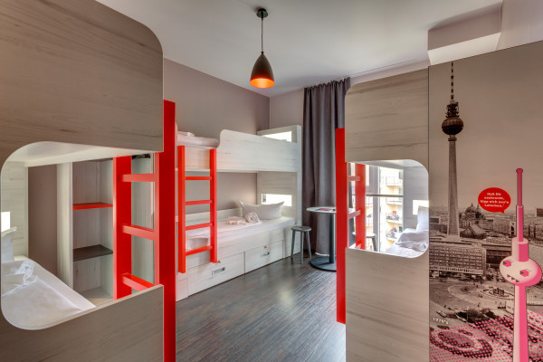 6-bed room (only bunk beds)