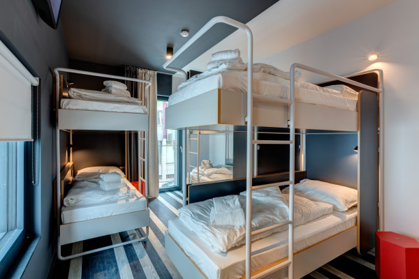 6-bed room (only bunk beds)